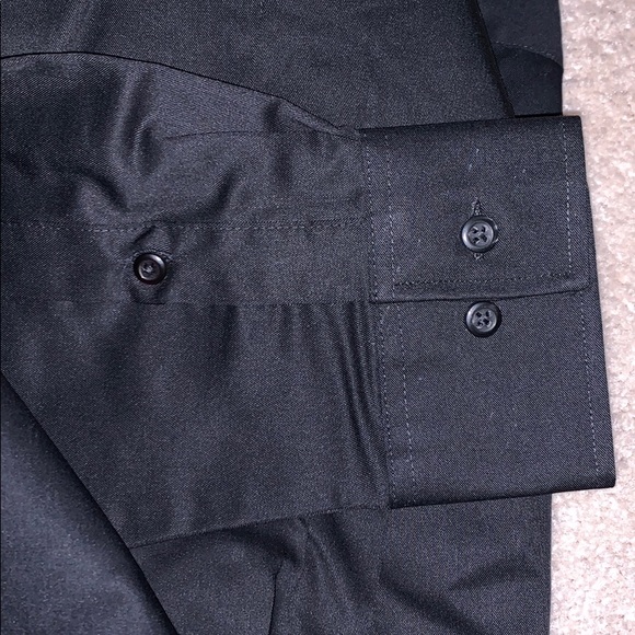 Van Heusen Flex Collar Long Sleeve Dress Shirt - Picture 4 of 4